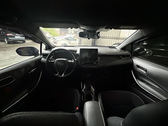 TOYOTA豐田 AURIS  第4張相片