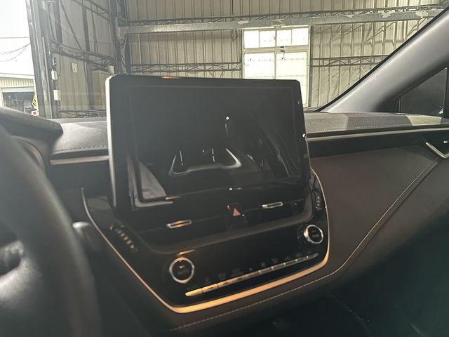 TOYOTA豐田 AURIS  第6張相片