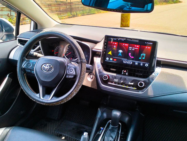 TOYOTA豐田 ALTIS  第4張相片