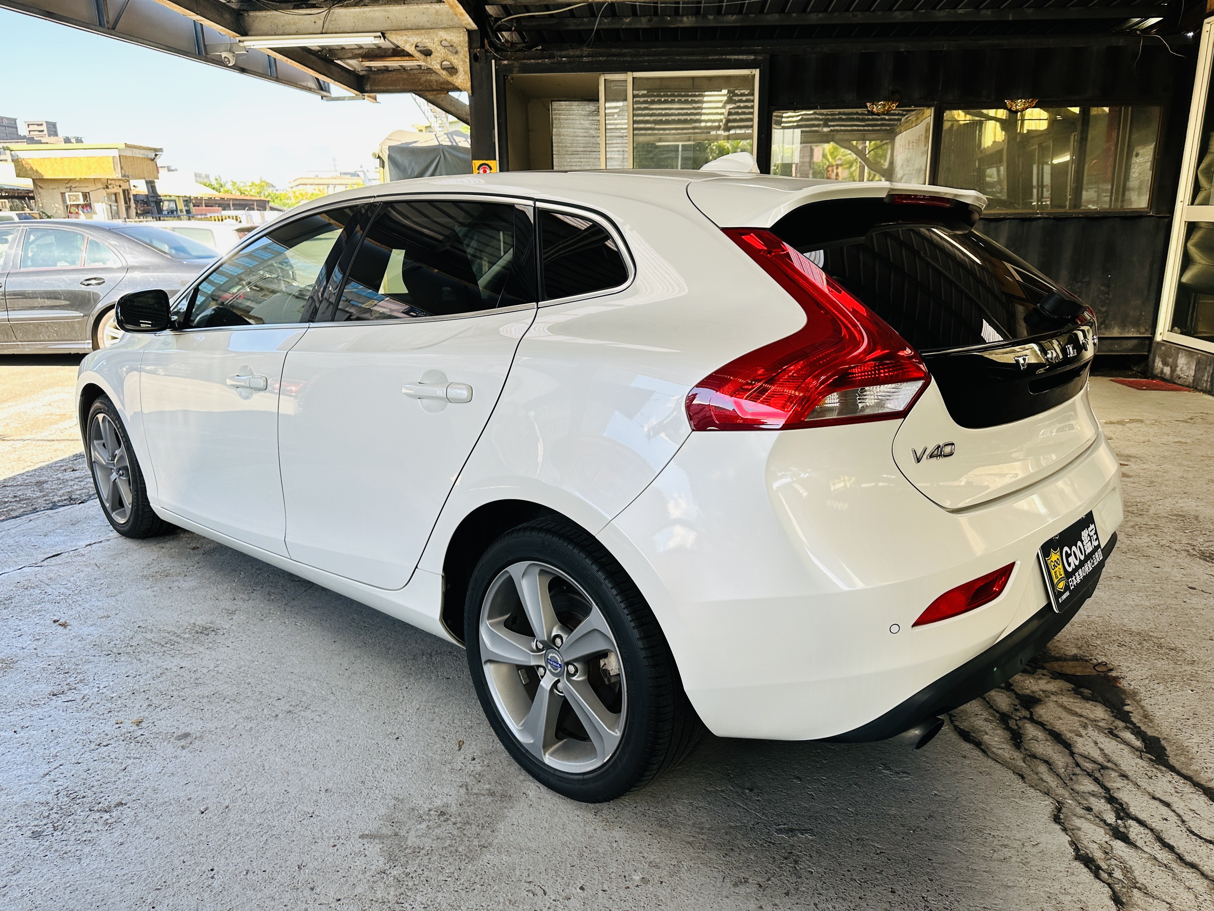 2014 Volvo V40 T4 旗艦版 ｜ACC跟車｜自動停車  第3張相片