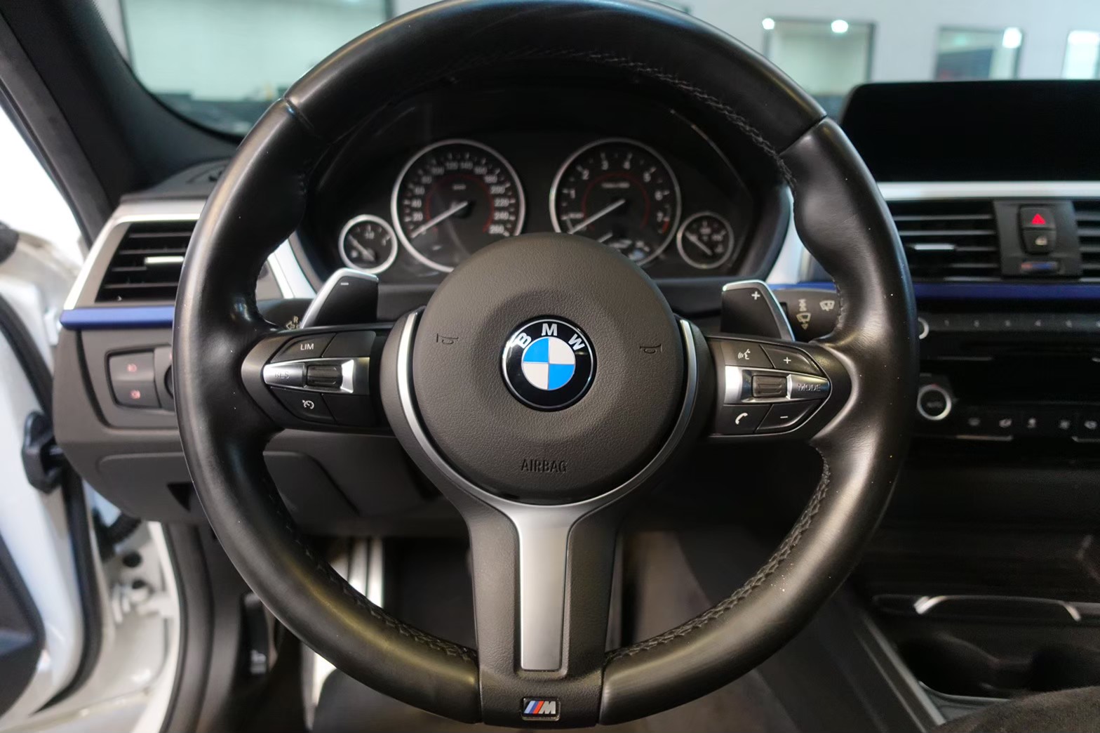 2016 BMW 320 M-sport 總代理   第7張相片