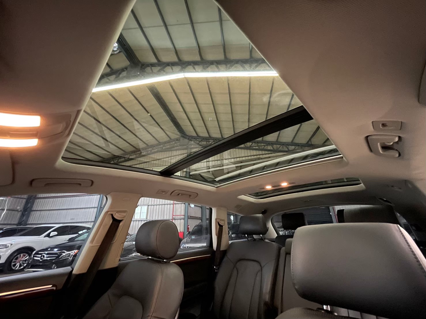 2009 Audi Q7 4.2 TDI   第4張相片