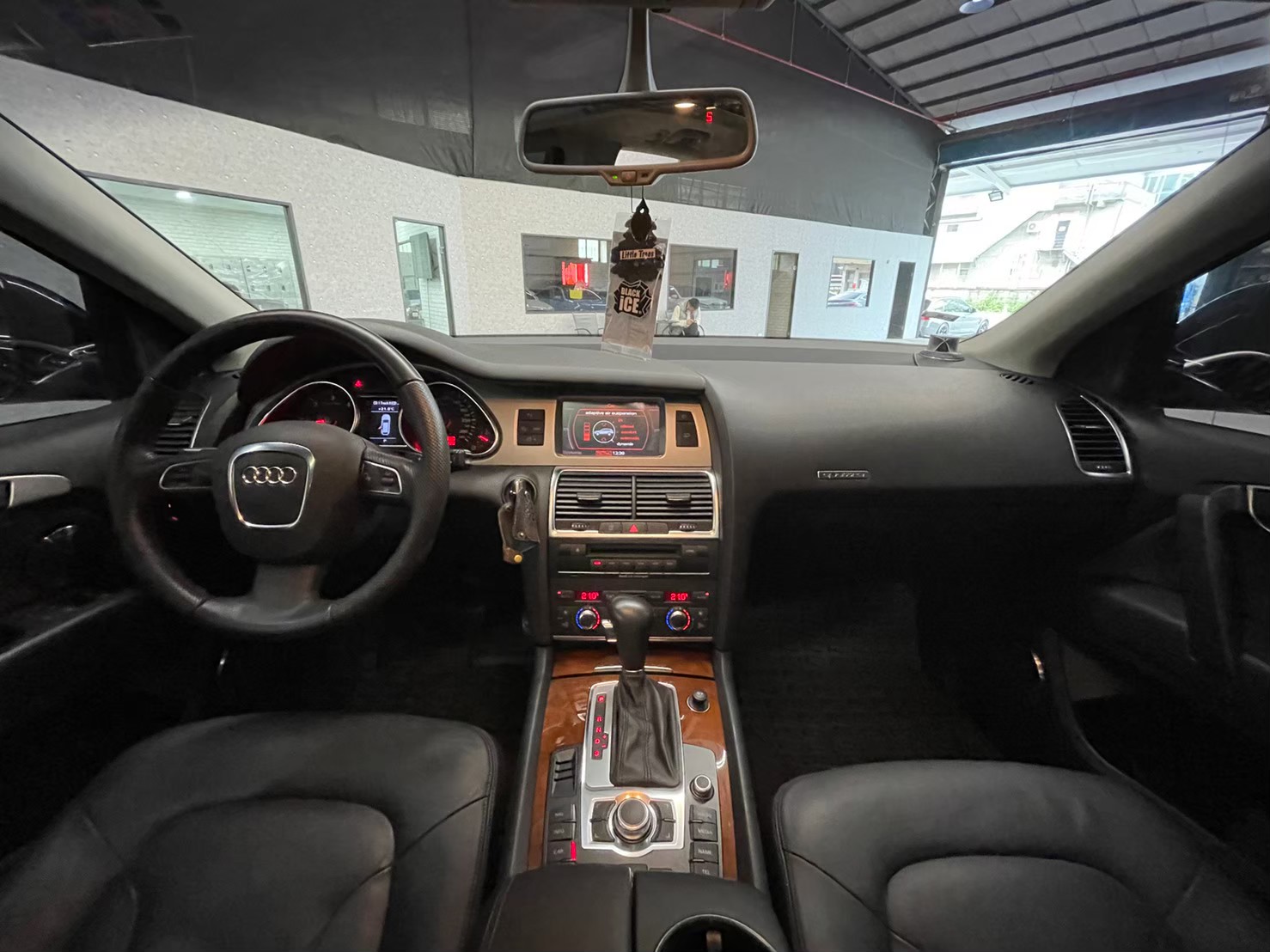 2009 Audi Q7 4.2 TDI   第5張相片