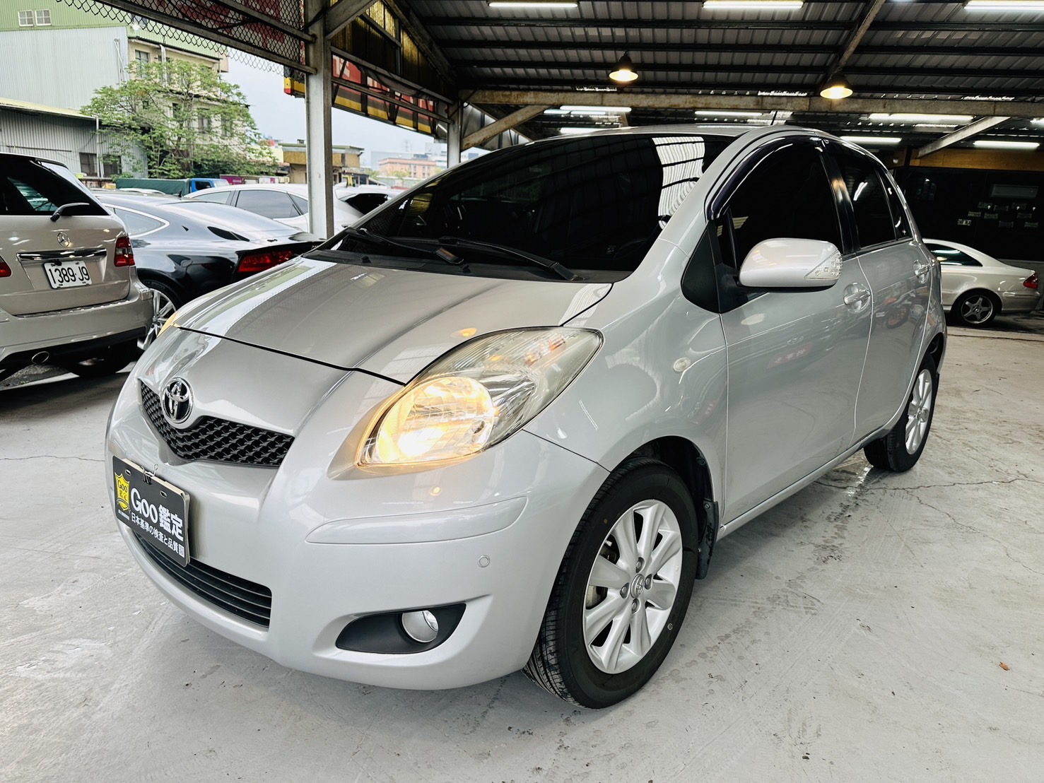僅跑六萬的Yaris Ｇ版 1.5 優仕卡國際車業  第1張相片