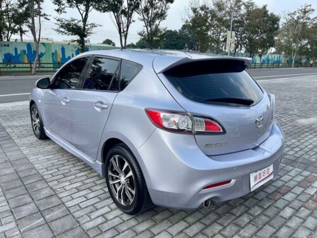 MAZDA馬自達 MAZDA 3  第10張相片