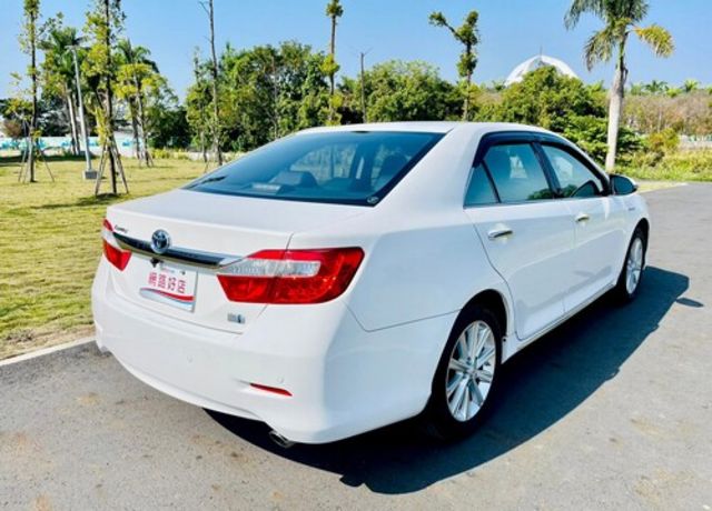 TOYOTA豐田 CAMRY HYBRID  第2張相片