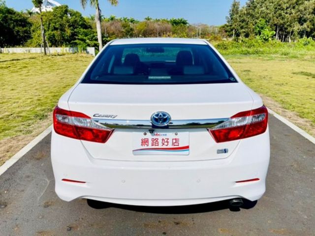 TOYOTA豐田 CAMRY HYBRID  第4張相片