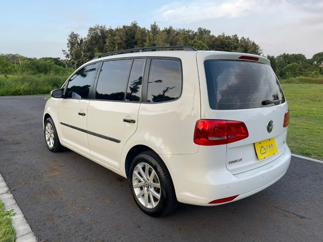 VOLKSWAGEN福斯 TOURAN  第9張相片