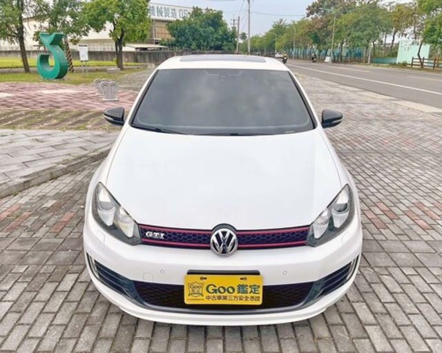 VOLKSWAGEN福斯 GOLF GTI  第2張相片