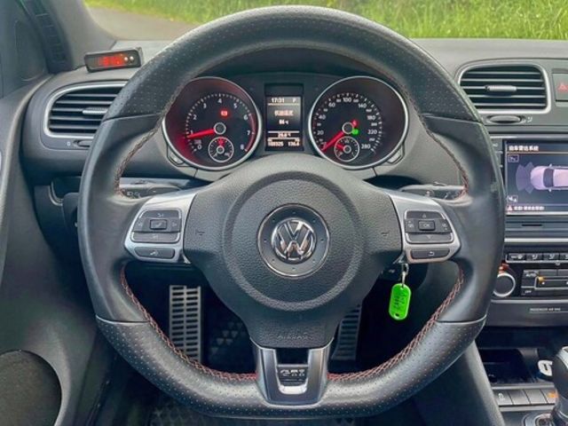 VOLKSWAGEN福斯 GOLF GTI  第10張相片