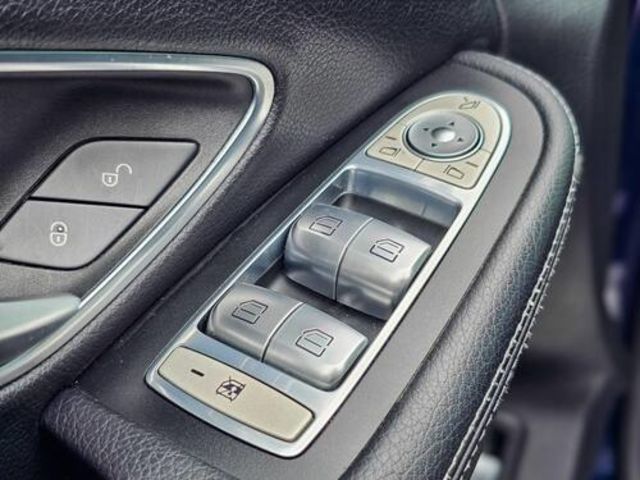 M-BENZ賓士 C250  第13張相片