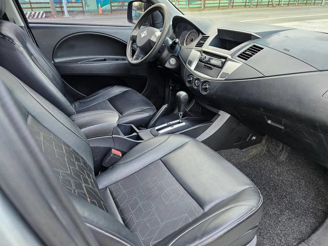 MITSUBISHI三菱 ZINGER  第8張相片
