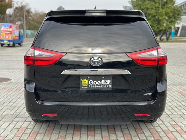 TOYOTA豐田 SIENNA  第2張相片
