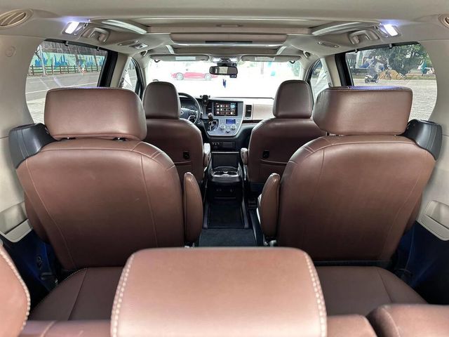 TOYOTA豐田 SIENNA  第7張相片