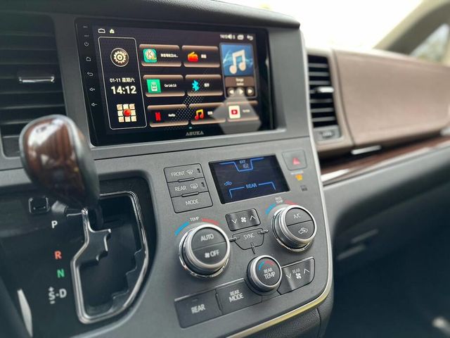 TOYOTA豐田 SIENNA  第14張相片