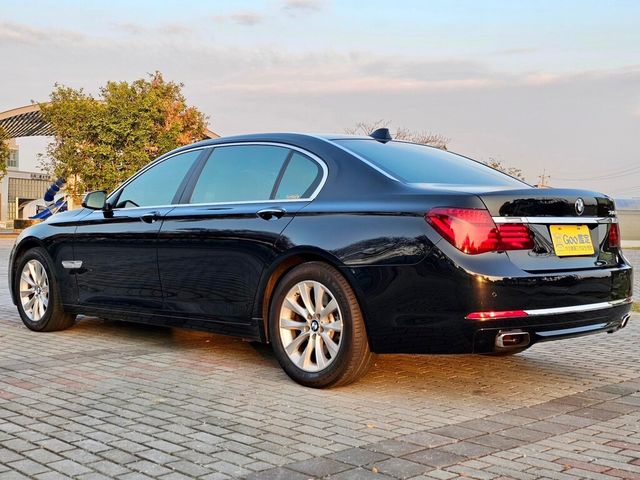 BMW寶馬 740LI  第4張相片