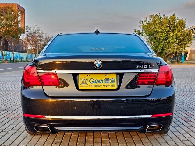 BMW寶馬 740LI  第5張相片