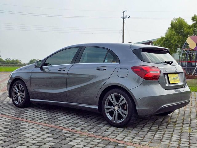 M-BENZ賓士 A180  第3張相片