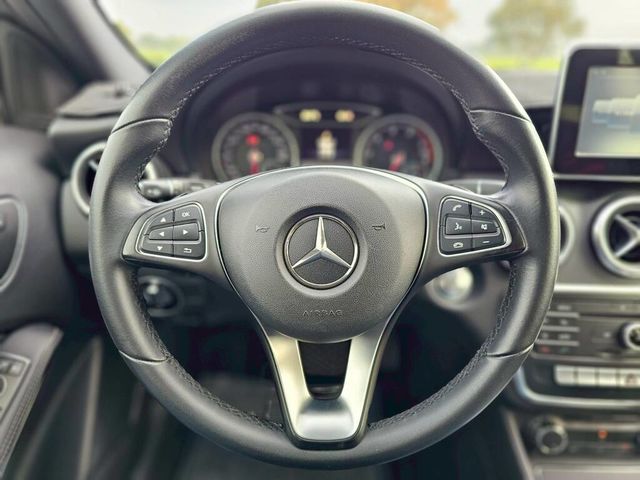 M-BENZ賓士 A180  第5張相片