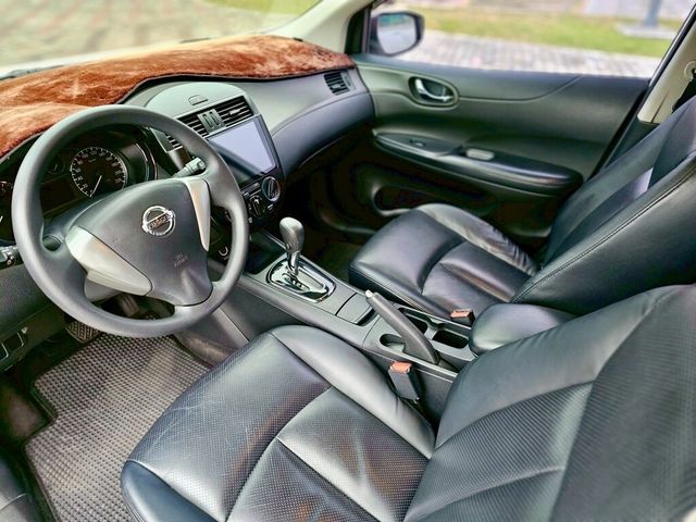 NISSAN日產 TIIDA  第12張相片