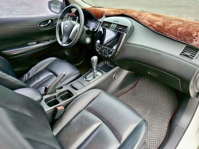 NISSAN日產 TIIDA  第14張相片