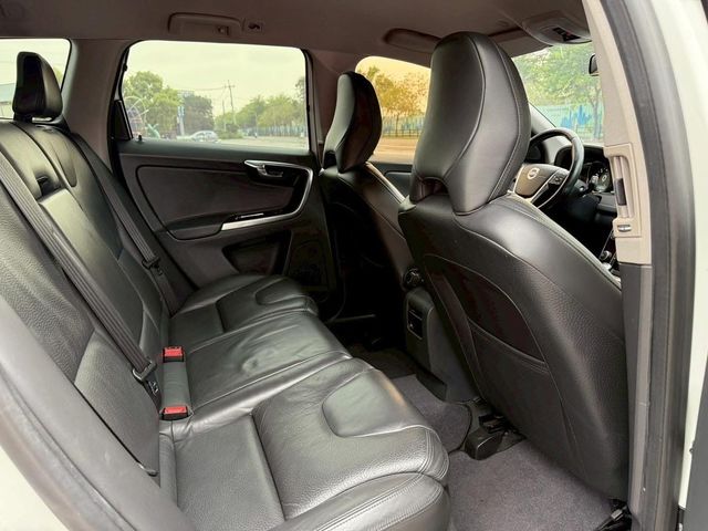 VOLVO富豪 XC60  第15張相片