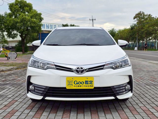TOYOTA豐田 ALTIS  第2張相片