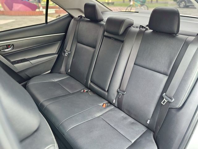 TOYOTA豐田 ALTIS  第7張相片