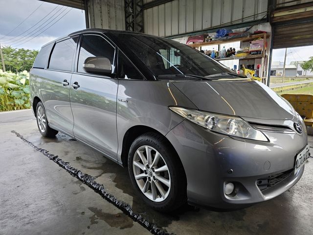 TOYOTA豐田 PREVIA  第1張相片