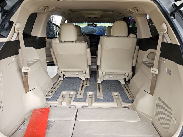 TOYOTA豐田 PREVIA  第5張相片