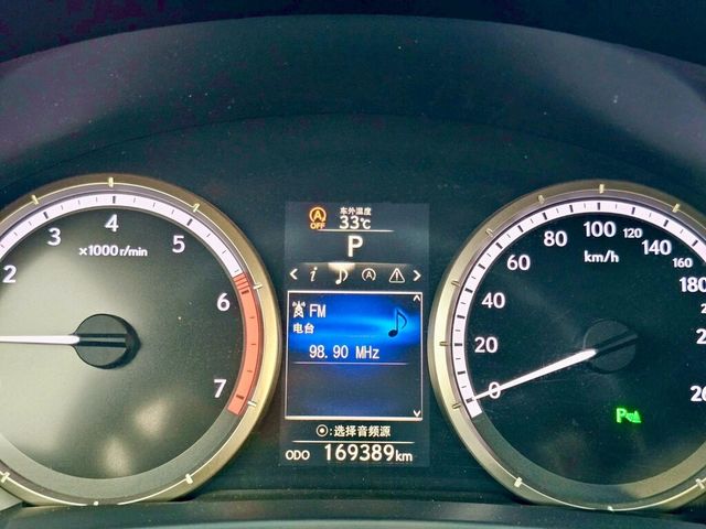 LEXUS凌志 RC200T  第6張相片