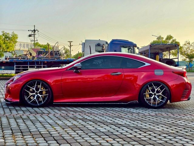LEXUS凌志 RC200T  第7張相片