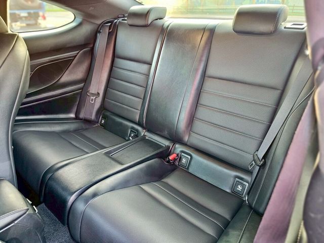 LEXUS凌志 RC200T  第10張相片