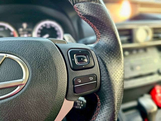 LEXUS凌志 RC200T  第15張相片