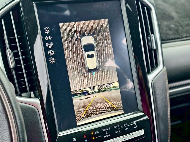 LUXGEN納智捷 U6 GT  第14張相片