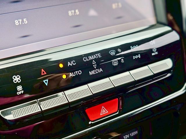 LUXGEN納智捷 U6 GT  第15張相片