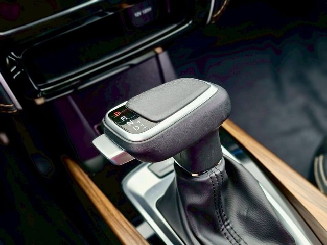 LUXGEN納智捷 U6 GT  第16張相片