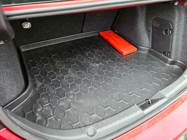 MAZDA馬自達 MAZDA 3  第7張相片