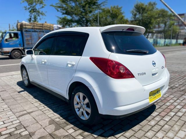NISSAN日產 TIIDA  第2張相片