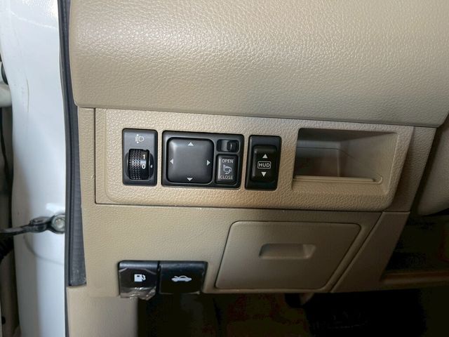 NISSAN日產 TIIDA  第9張相片