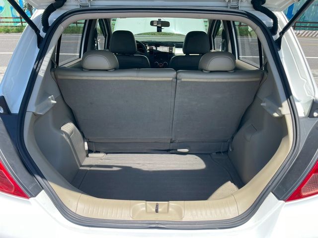 NISSAN日產 TIIDA  第16張相片