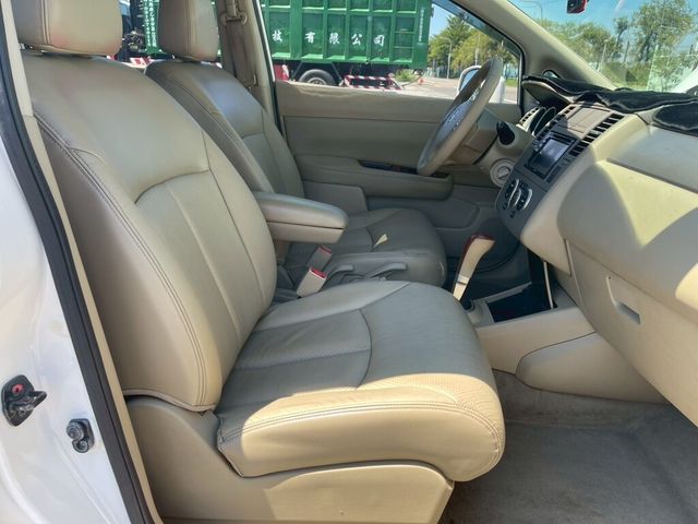 NISSAN日產 TIIDA  第19張相片