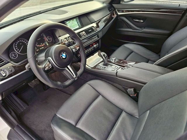 BMW寶馬 520D  第5張相片