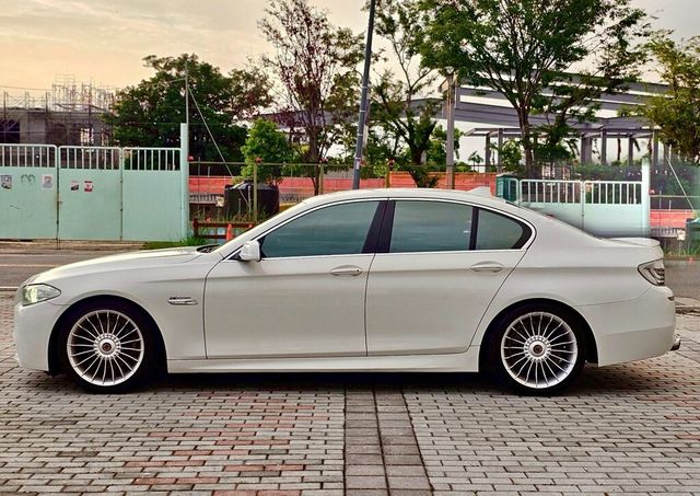 BMW寶馬 520D  第6張相片