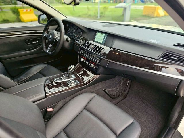 BMW寶馬 520D  第10張相片