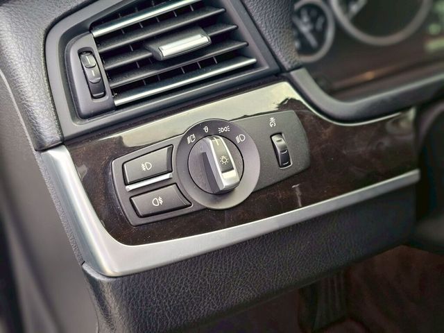 BMW寶馬 520D  第13張相片