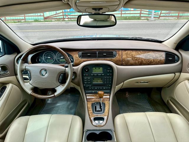 JAGUAR捷豹 S-TYPE  第5張相片