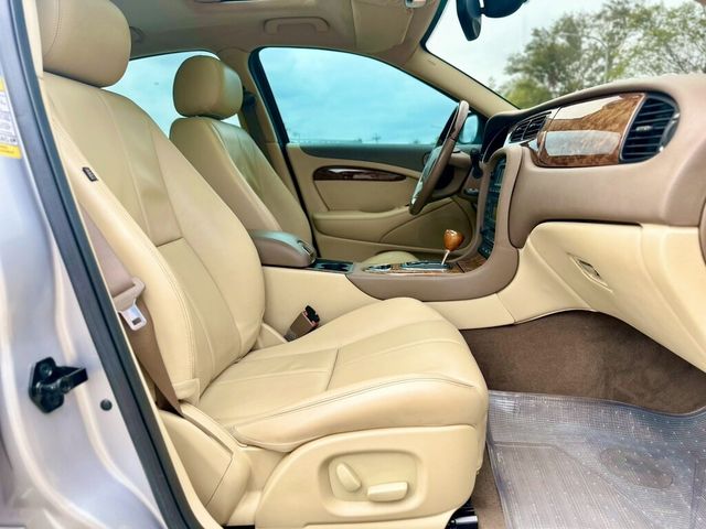 JAGUAR捷豹 S-TYPE  第13張相片