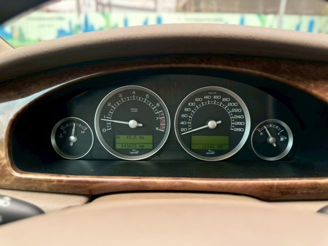 JAGUAR捷豹 S-TYPE  第18張相片