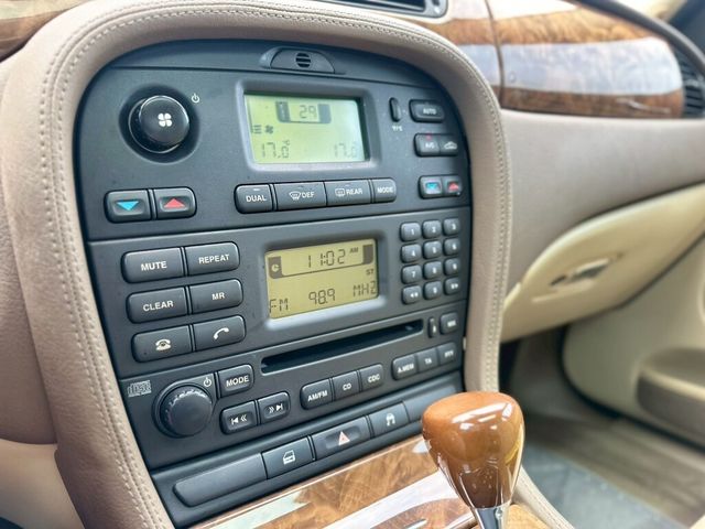 JAGUAR捷豹 S-TYPE  第19張相片